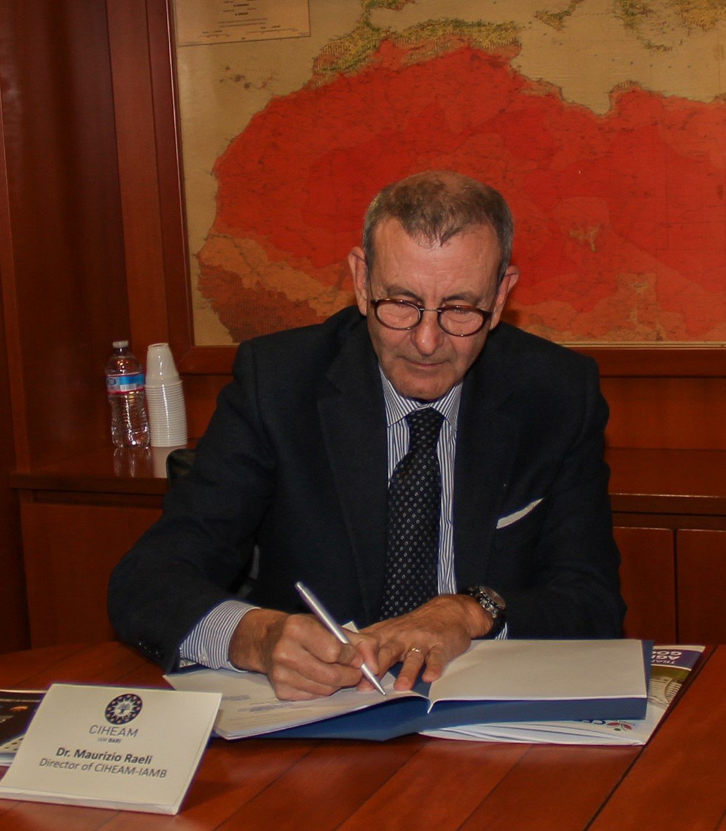 CIHEAMBari's tweet photo. #Italy in #Libia _ Besides #PROSAR Prog funded by @aics_it @cooperazione_it &amp; Toward collaborative research, experts exchange, technical assistance&amp;training, 2 MoU were signed
@CIHEAMBari and @TripoliuniverLy Veterinary/Science/Agriculture
@CIHEAMBari and @SUniveristy Agriculture https://t.co/3fLpsT9410
