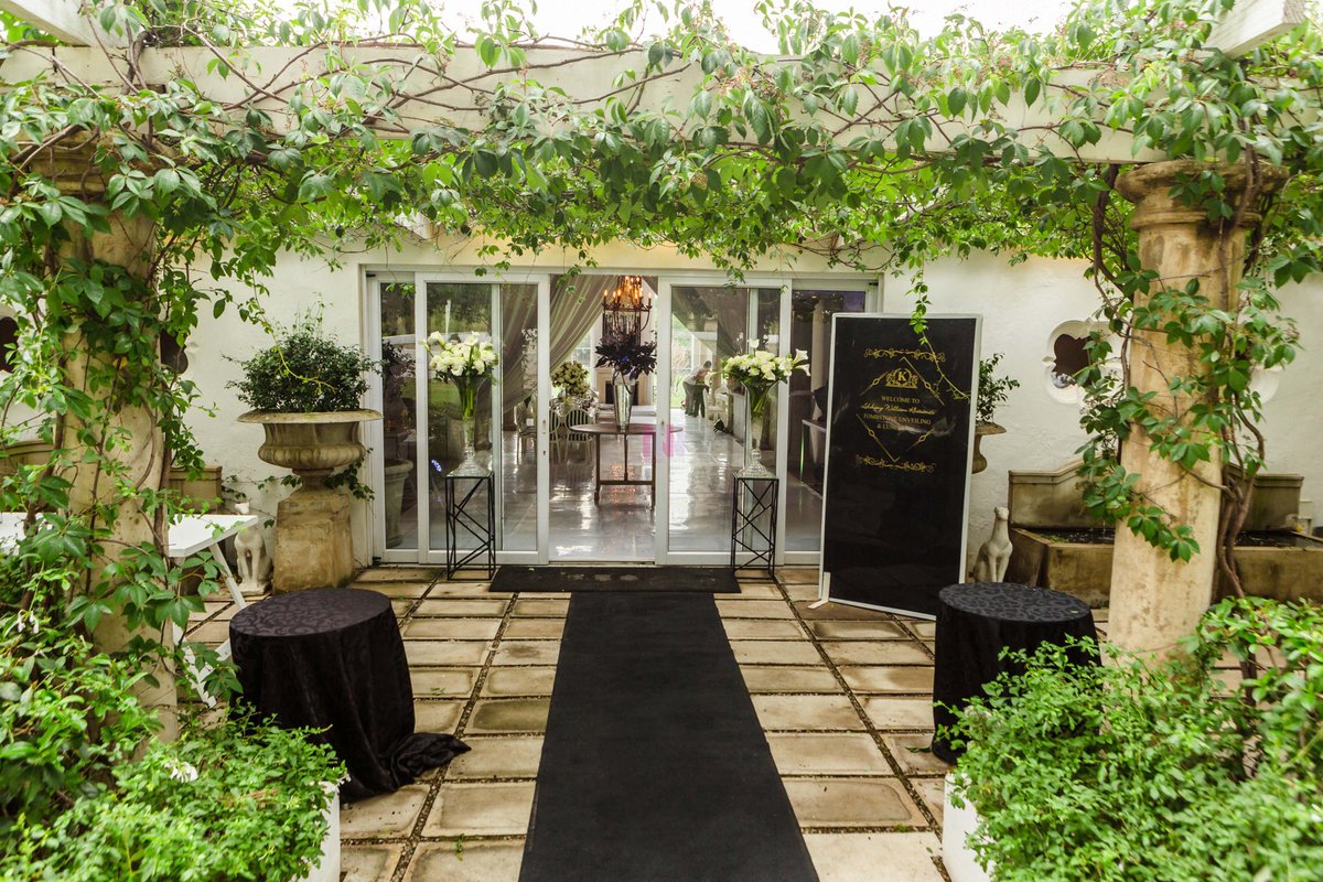 nonoevents's tweet photo. Unveiling
Thank you @mariakhitsane @tsoelokhitsane
#Black&WhiteWimbledonChairs
#ZebraLouiseChairs
#BataungMemorials #JacobsBridge
#CelebrationOfTheLifeLived
#UnveilingService
#UnveilingServiceSetup
#Deco #FurnitureHire #Flowers
#NonoEvents https://t.co/ARJjhIhCC1