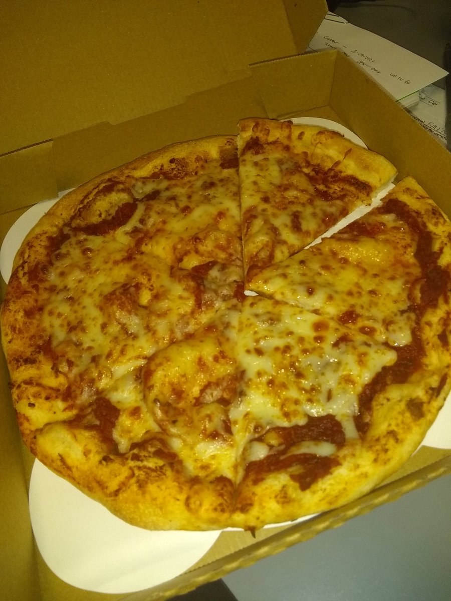 merissa_hd's tweet photo. WOW! Half a year incident free at store 2115! Thank you team for committing to make safety a focus each and everyday. Personal pizzas for all associates to celebrate this momentous occasion 🍕🥳 @TDillon50 @jordanolsen0288 https://t.co/eeqHC7qmg7