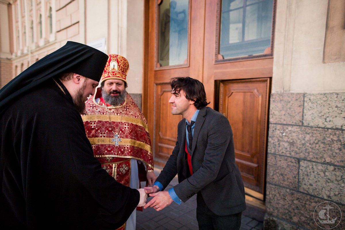 7 декабря Русская Православная Церковь отмечает день памяти святой великомученицы Екатерины Александрийской.
Сегодня прошло богослужение в академической домовой церкви Святой Великомученицы Екатерины. Торжественное богослужение возглавил Преосвященный епископ Петергофский Силуан