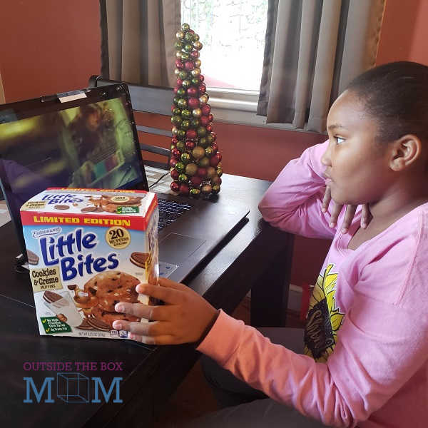 (ad) How to have a 🎄holiday movie marathon🎬 to celebrate Winter❄️. Our fave snacks and movies here 🍪🍫☕️. I'm partnering with Entenmann's Little Bites to show you how! >>>
ed.gr/c14mh
#LoveLittleBites #sponsored