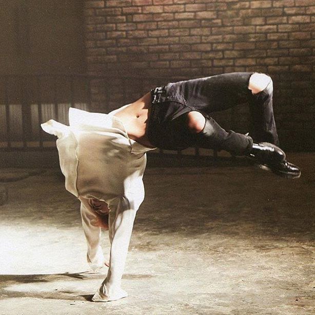 prettyseokie's tweet photo. Boy Meets Evil x The Fall Of Icarus https://t.co/VDwiaQ6DsZ