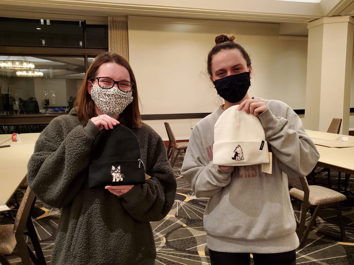 TheNUinProgram's tweet image. Winter in Boston gets cold! Good thing our Blue Line students prepared by decorating their own winter beanie. Now they can saunter around Back Bay in style. ❄️😎❄️ #NUin2020
