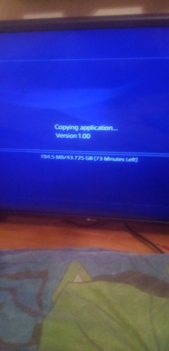 LuffysDeadBro's tweet photo. i lost my copy of #MarvelsSpiderMan a few months ago, i just found it the other day, the copying hasn't been working the last while, hopefully rebuilding my ps4 database works 😔 https://t.co/39ht55k8jE