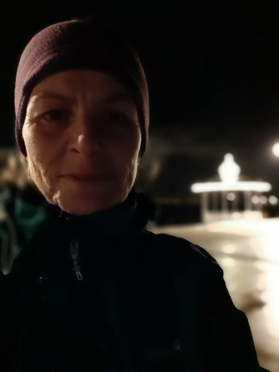 grehango's tweet photo. Day #7/12 - coldest evening ever. Had to jog home to keep myself warm! So cold! Today's a special quote 'A journey of 1,000 miles (very far) starts with each step' from Siocha - a lovely student from @HFSchoolDeaf1 - 😁🚶‍♀️#islvirtualchristmaswalk  #islrun #islwalk https://t.co/nEQHih7Wsg