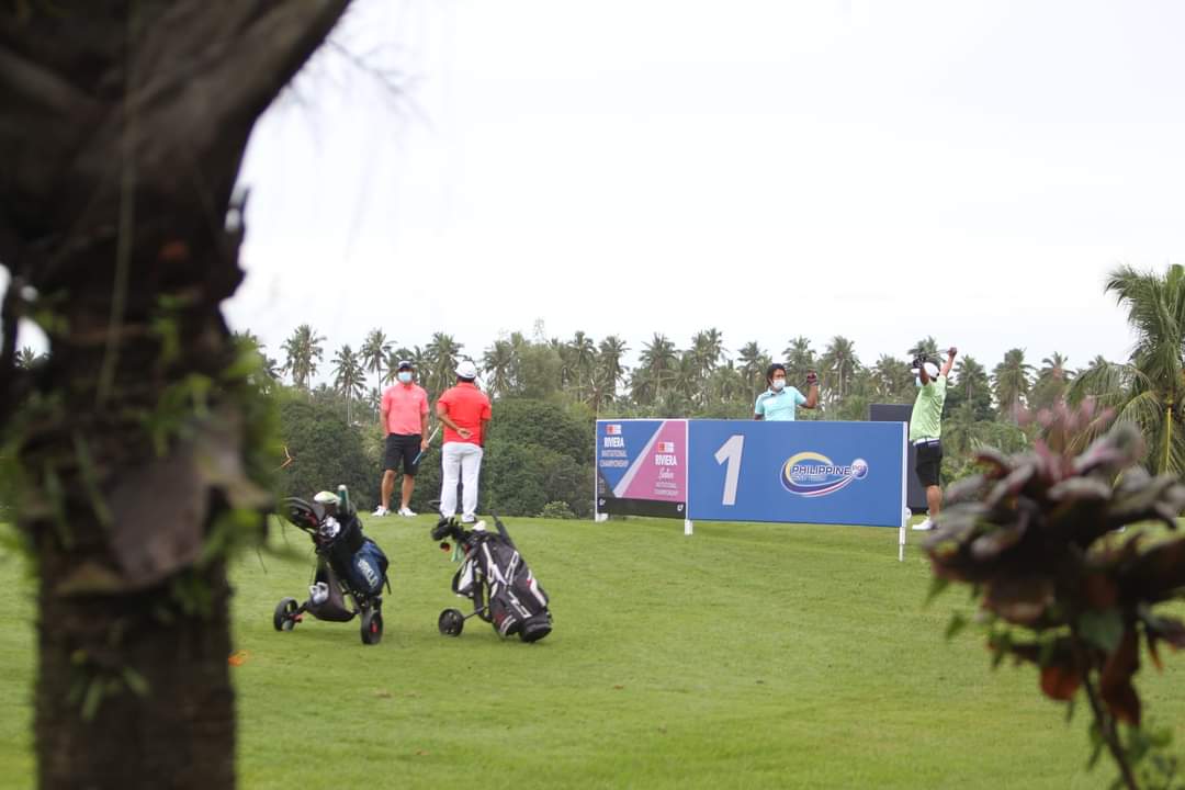 PhilGolfTour's tweet photo. LOOK: Monday practice round at the Riviera Golf and Country Club Langer course in Silang Cavite.
For more updates, follow us on Instagram: @philgolftour
Like us on Facebook: The Philippine Golf Tour
Subscribe to our YouTube channel: https://t.co/xhyToIK8TJ #PGTBubble https://t.co/599NvTksZB