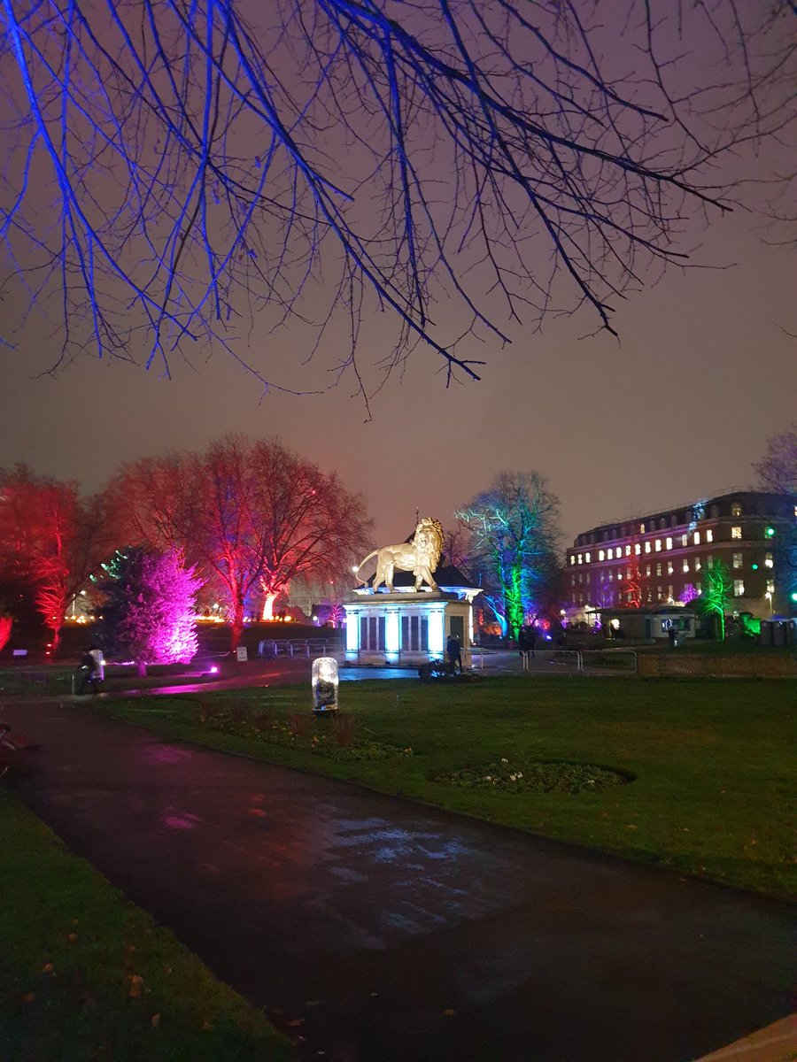 glitter_ball1's tweet photo. Loved having a sneaky peak at the #TwilightTrail this evening. Reading and pretty Christmas lights - what a magical way to spend an evening. Simply stunning. https://t.co/wWzAD8hHSI