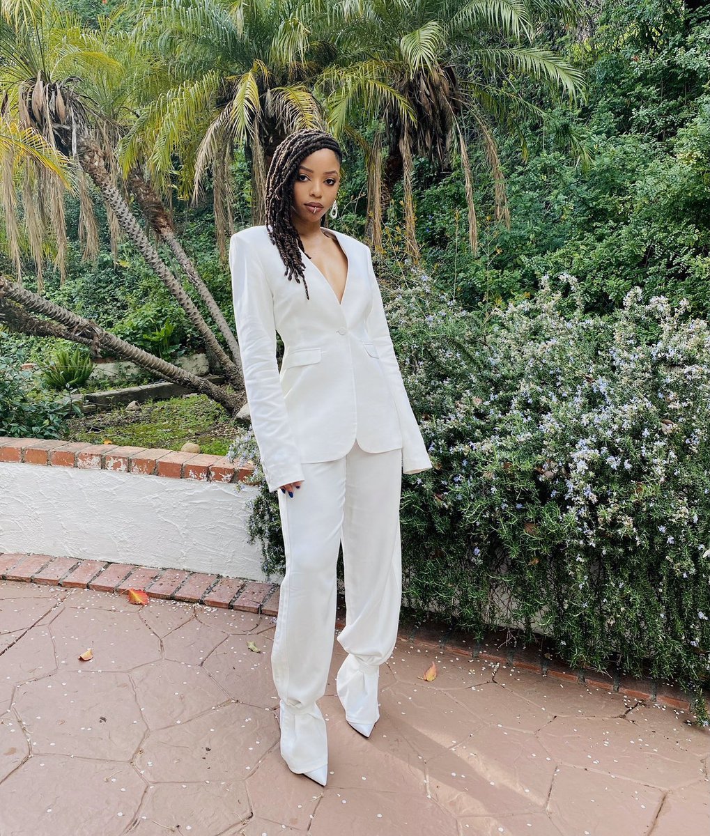 chloe in suits is my favorite thing 