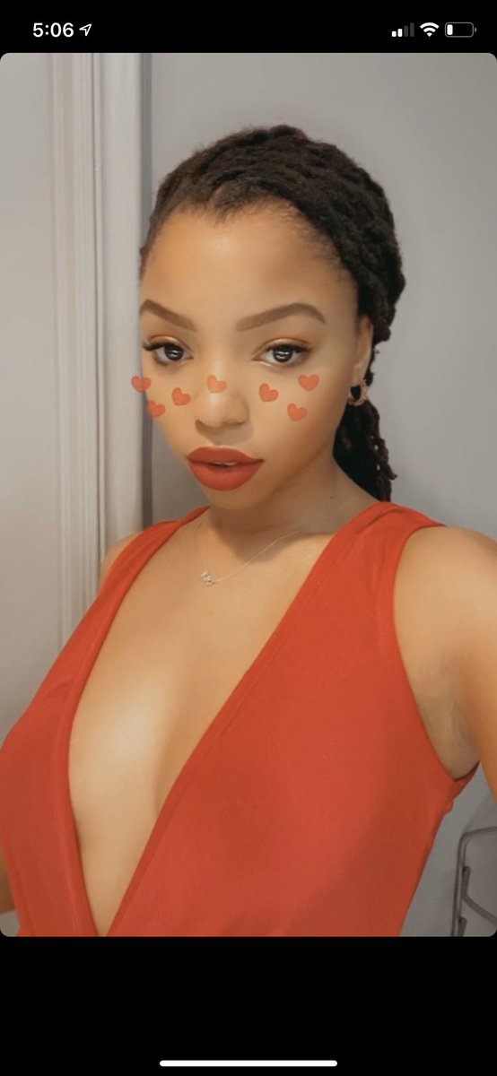 chloe in suits is my favorite thing 