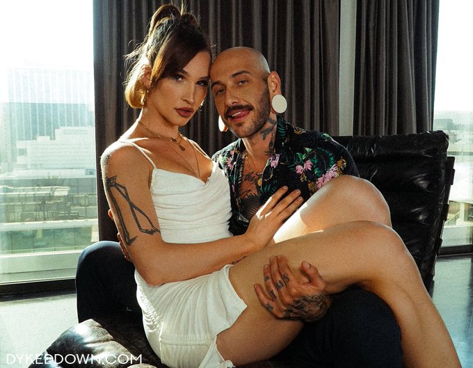 2 pic. Viktor & Shay are now live on https://t.co/kXiaVPiNx6 ?? @mstrvktr @shaybares_xxx WE’RE NOT WORTHY