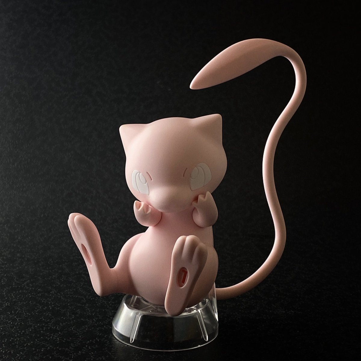 今作ってるプラモはコレ！「ポケプラクイック ミュウ」です。 合わせ目