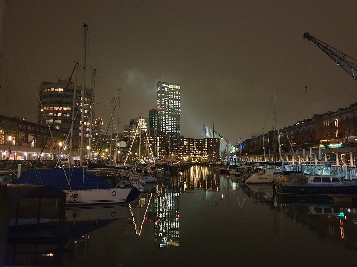 moi_adam's tweet photo. 📍 Entrepothaven, Rotterdam

#Entrepothaven #Rotterdam #KopvanZuid #CityMarina #harbour #port #haven #urbanism #citylife #nightpic #nightphoto #nightphotography #nightscape #rottergram #rottergram010 #010bynight #NL #Holland #nofilter https://t.co/hpBT4f5woB