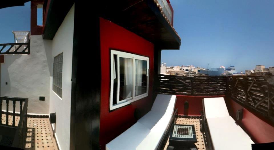 RiadBabEssaouira tweet media