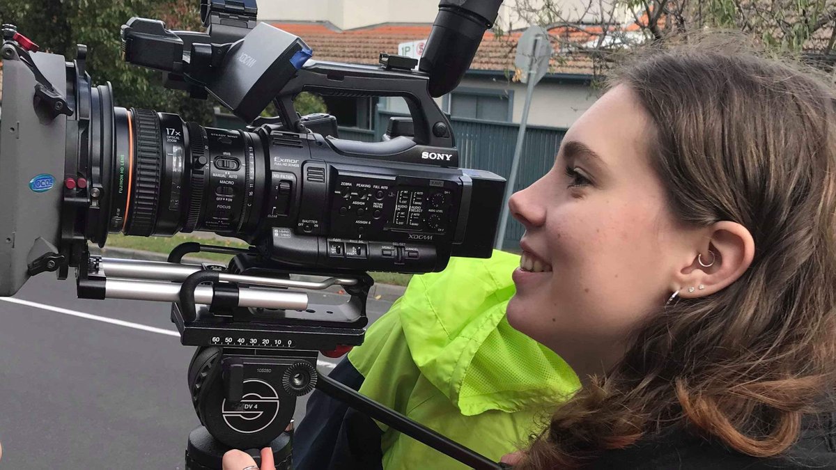 Working on her second-year film for the prestigious Victorian College of the Arts during the recent COVID lockdown, Indro alumnus Caitlin Soennichsen (nee Leahy) created a dark comedy set entirely within her computer screen: indoorooshs.eq.edu.au/our-community/…