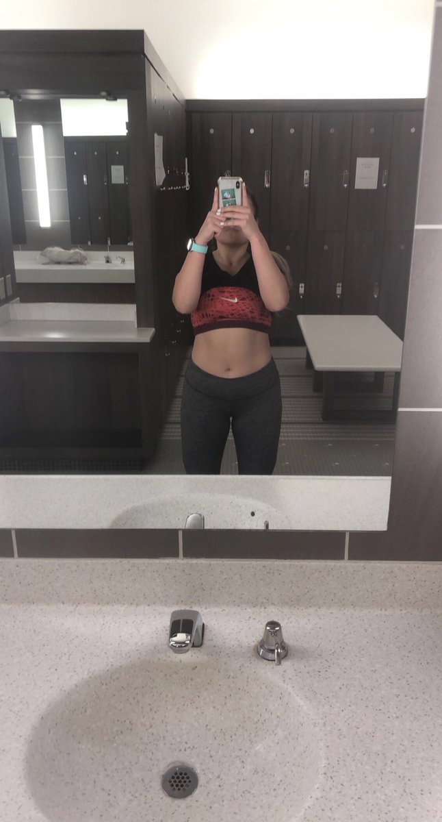 CastilloAlanyss's tweet photo. 6 months of gainzzz💪🏻 @dannellamunoz guides are heaven sent🙌🏻 https://t.co/QK9h5YS2Ia