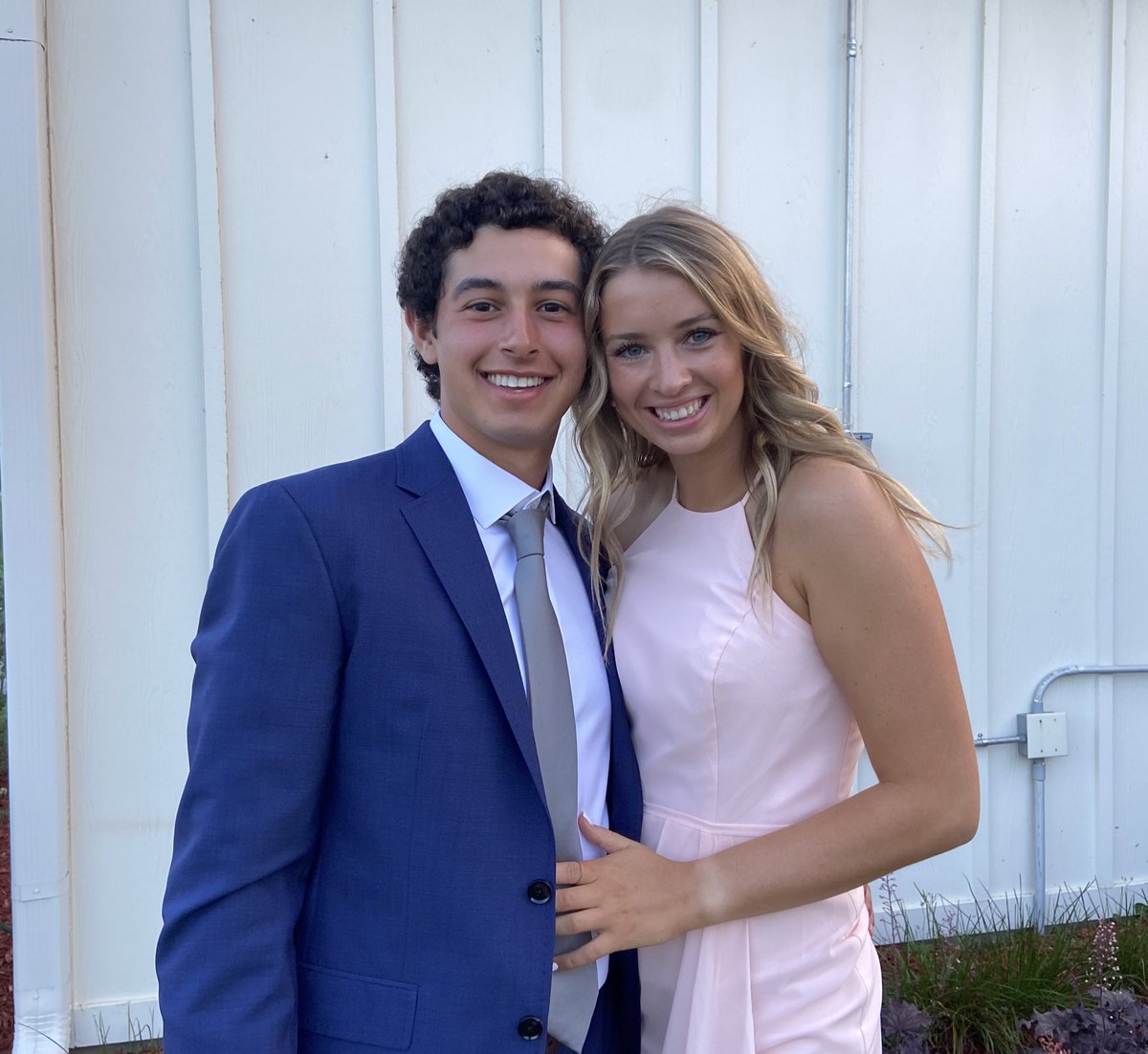 BrycePidgeon's tweet photo. 6 years with this show stopper!!! I’m so lucky to call you mine. I love you! https://t.co/acHlIbJMXq