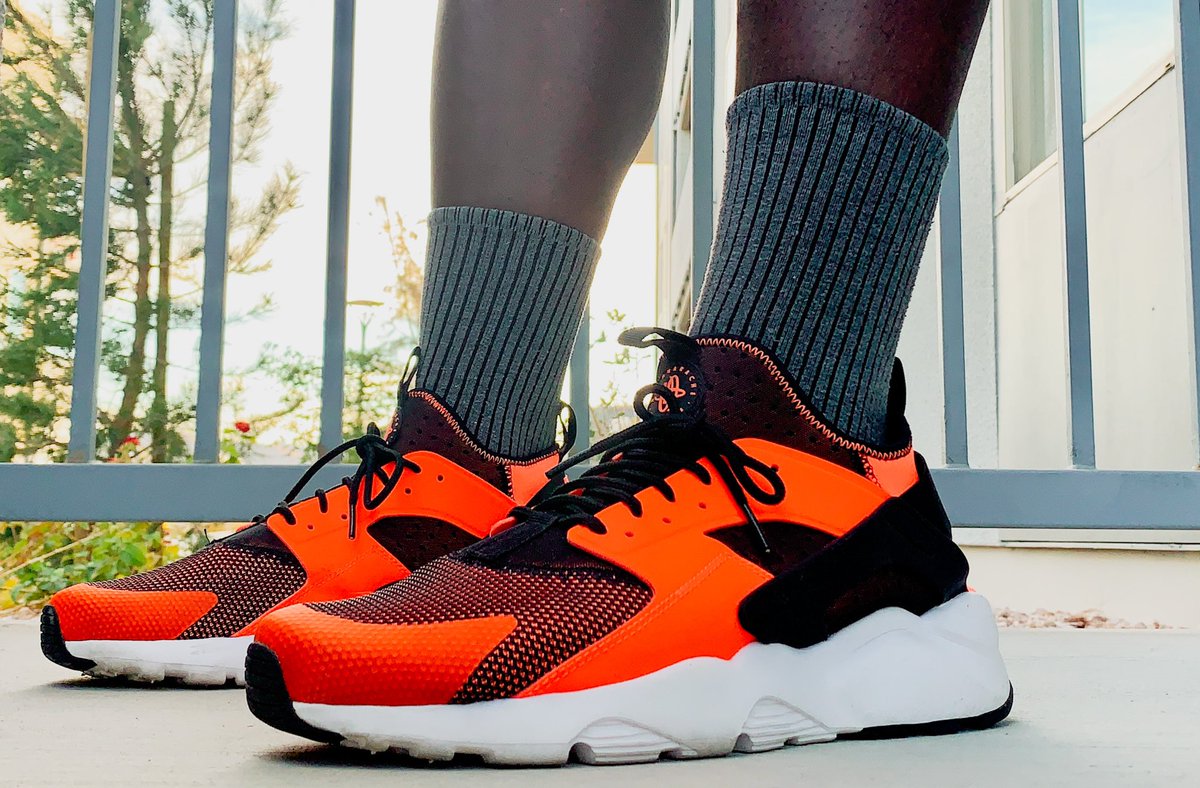 Levi Edwards on X: "December 7, 2020 Nike Air Huarache Run Ultra 'Black/Total  Crimson' Every sneakerhead should have at least one pair of Huarache's.  Just a classic shoe, and this Crimson colorway