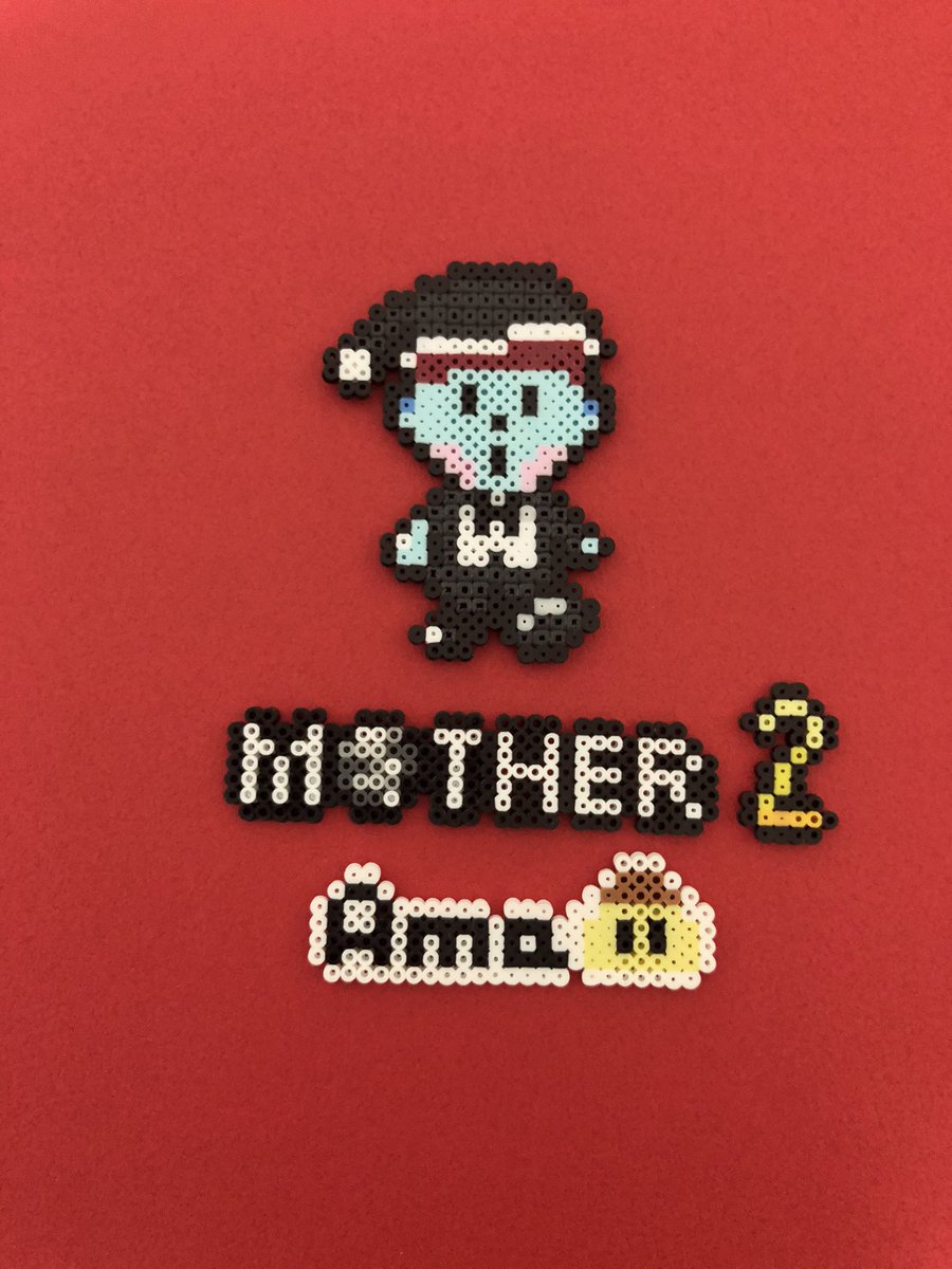 あまひろりん おはようございます 今日のmother2アイロンビーズ再掲は サンタポーキー 黒幕ブラックサンタトニー 寒い日が続きますが 体調に気を付けて頑張りましょう 今日もよろしくお願いします