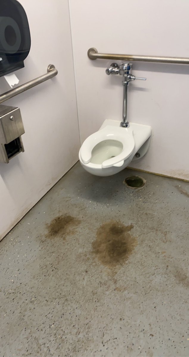 stampuel's tweet photo. i’ve never seen a toilet have so much use it that there’s marks from feet https://t.co/bHnVB02rSZ