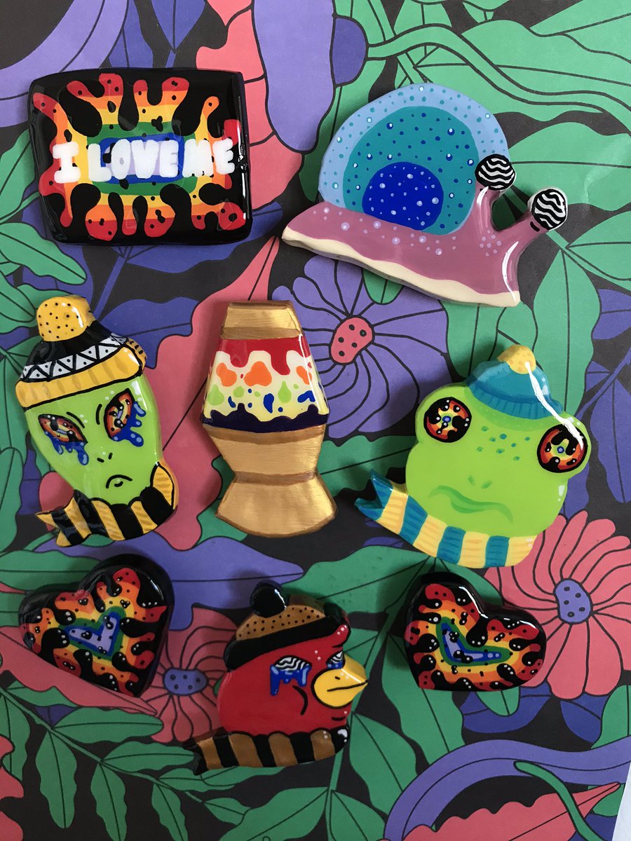 cheezybhole's tweet photo. @ViiMorteArt My site is live with handmade magnets, stickers and bottle openers 😭 https://t.co/i443cAQNCg ! https://t.co/W9M4Ianirz
