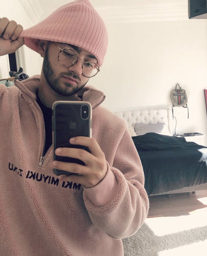 JackJLCKT's tweet photo. having a lit time 

peep @JackGLCKT on the second photo doing fuck knows what https://t.co/MXOzAPQ4us