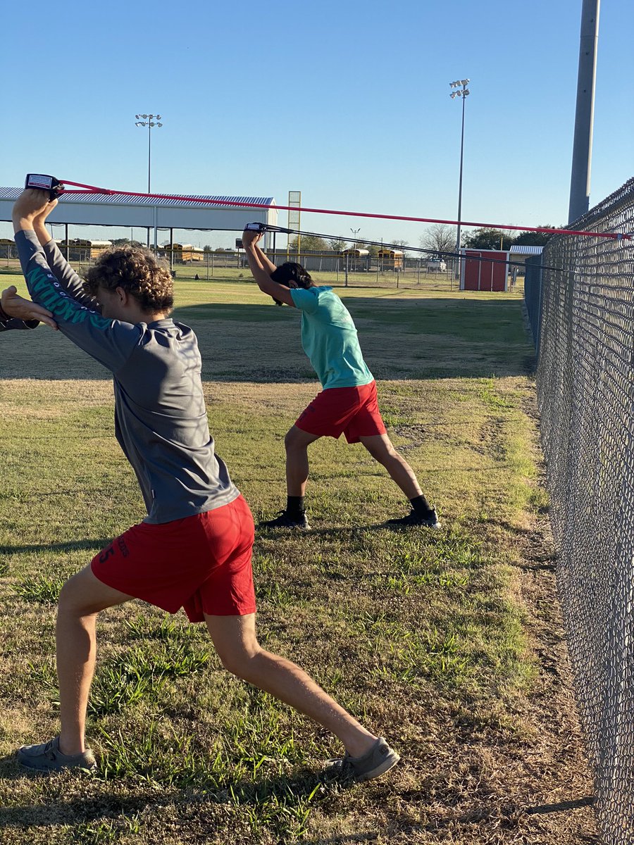 coachroecker's tweet photo. Put in work now to shine later! Getting your workout started with @jaegersports bands is the only way to start! Time for these arms to eat! @CougarsBrazos @BrazosStrong @Cougar_Hardball https://t.co/YvJl3c9bSQ