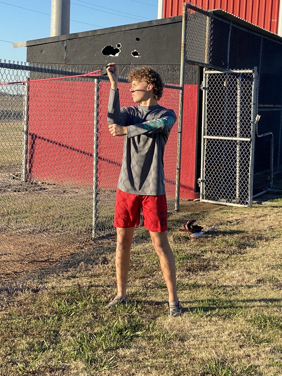 coachroecker's tweet photo. Put in work now to shine later! Getting your workout started with @jaegersports bands is the only way to start! Time for these arms to eat! @CougarsBrazos @BrazosStrong @Cougar_Hardball https://t.co/YvJl3c9bSQ