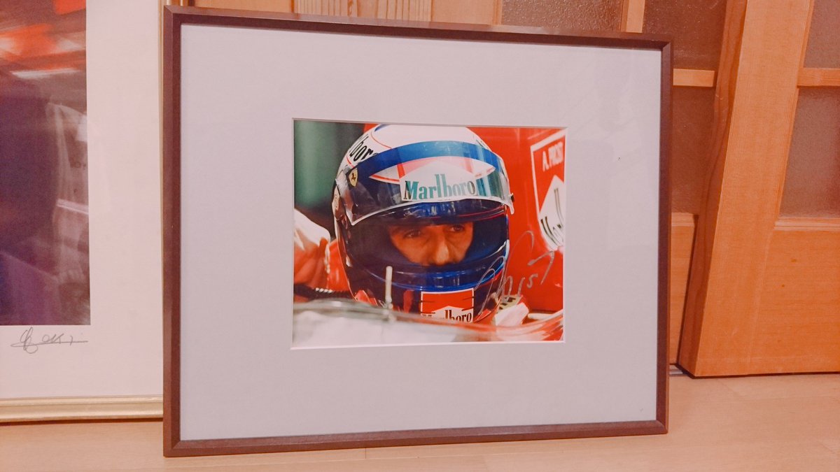ポン六太郎 あだ名はプロフェッサーと呼ばれた 1980 1990年台のf1のフランス人名ドライバー 年現在でも歴代4位の勝利数と年間チャンピオン回数をもっておられる方で アイルトンセナのライバルとして有名ですね ポン六太郎 あだ名はプロフェッサーと呼ばれた 1980 1990年台のf1のフランス人名ドライバー 年現在でも歴代4位の勝利数と年間チャンピオン回数をもっておられる方で アイルトンセナのライバルとして有名ですね