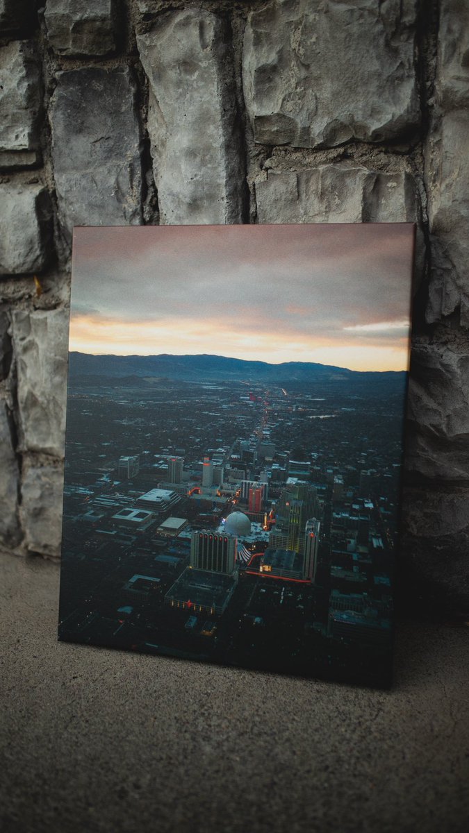 Giving away these 2 16”x20” canvas prints of Downtown Reno! Just retweet and follow to win 🤘🏽
Two winners will be picked on Sunday Dec. 13th!