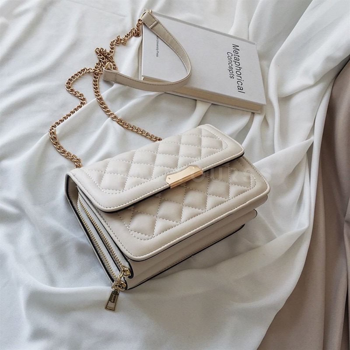 toteallyourss's tweet photo. White🤍, Blue💙,  or Black🖤?

Alexa Bag
RM50 during sale!! (NP : RM55)

Order Here : https://t.co/KOQvBK0WeW https://t.co/KPr3FZiaIT