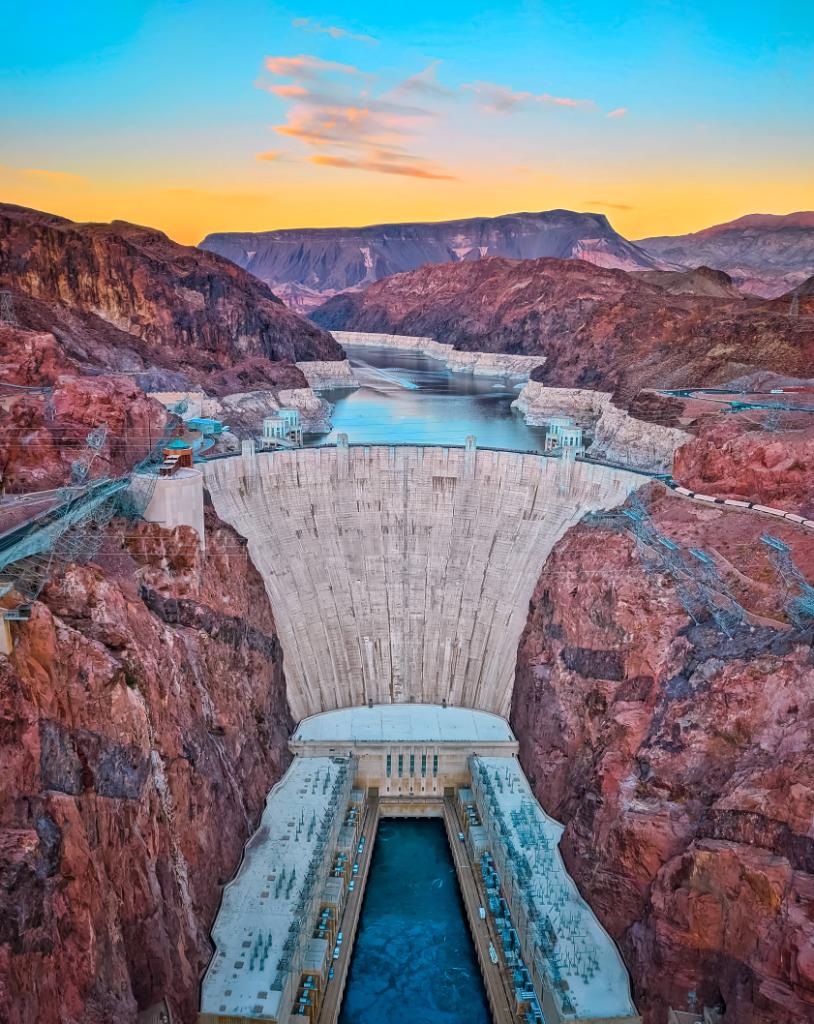 Taking adventures to new heights. #ShotOnLG
📸: <a href="/DJMIKEYSWIFT/">Mikey Swift</a> / #ShotOnWING