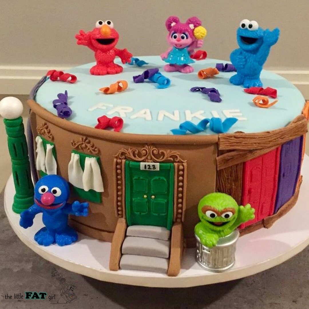 Whats the going rate for real estate on Sesame Street?

#customcakes #blackgirlmagic #buyblack #blackownedbakery #baking #foodie #harden