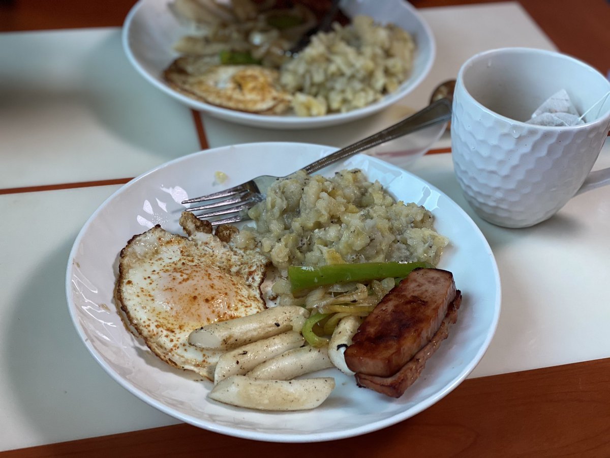 abrowncouple's tweet photo. For the #platano lovers in #korea. We finally found #plantain 
It’s called Saba banana - a type of Philipino plantain sold in Korea. Much smaller than American plantain. Has the same taste &amp; texture. Made #mangú and #maduros 😋

#ambiguouslybrowncouple #abcinkorea🇰🇷 #homecooking https://t.co/I7aFnB9TiQ