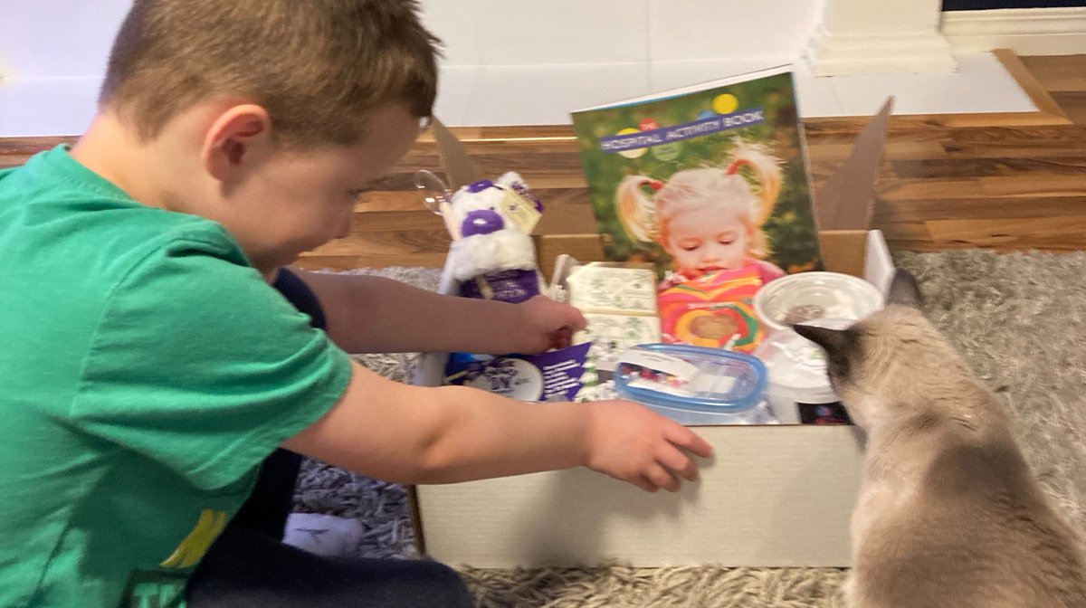 StolleryKids's tweet photo. #SnowflakeGala was a family affair & #StollerySnowedIn is no different! Thanks to @TD_Canada for keeping the kids entertained with tunes & Kids' Cosy Kits tonight, while our guests can hear from the #Stollerific Dr. Bruce Wright as he's interviewed by #StolleryKids Ryder & Kali! https://t.co/2ZQxbg8UG8