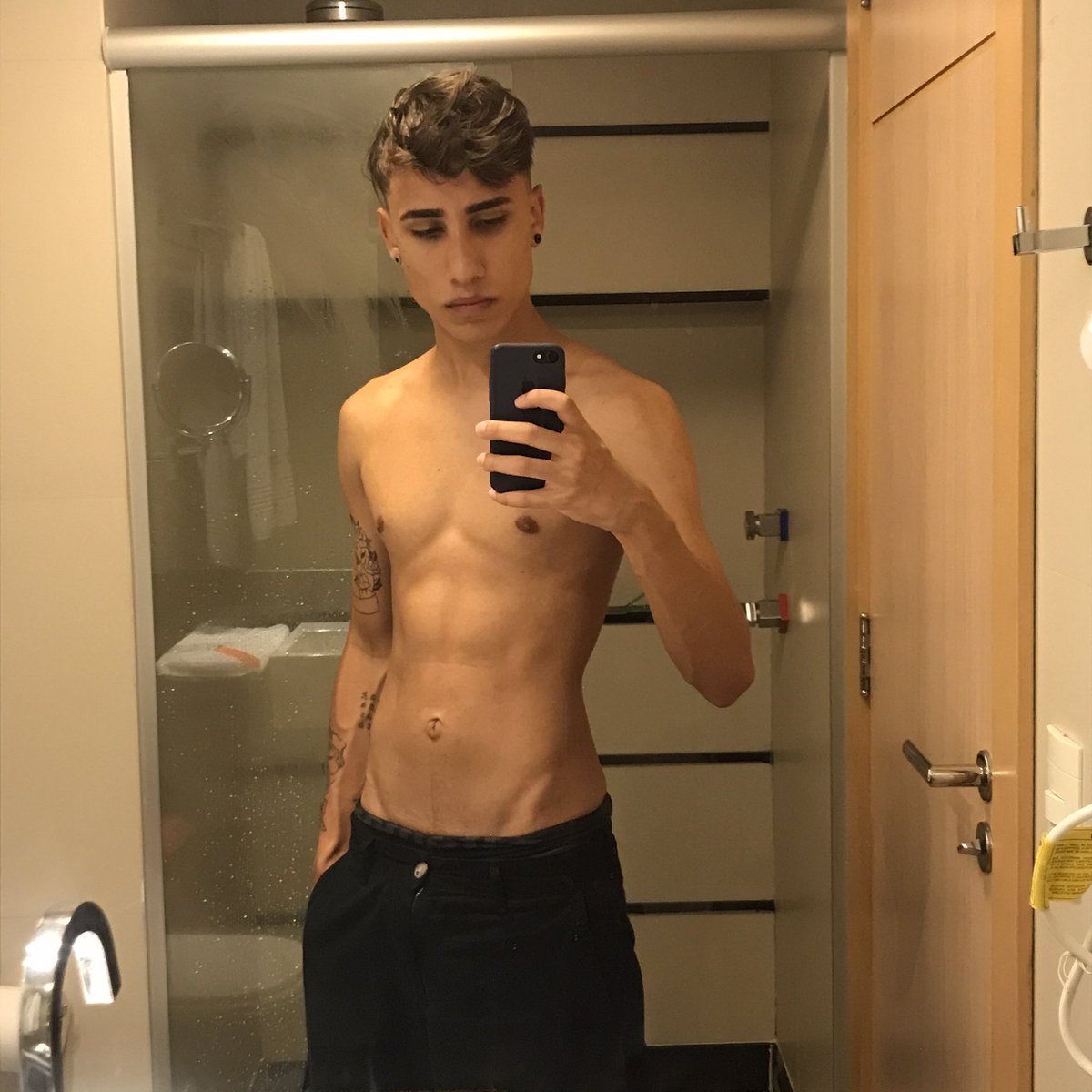 lindoasdott's tweet photo. • @mayconmycklin  • https://t.co/AMHc3j4gnq