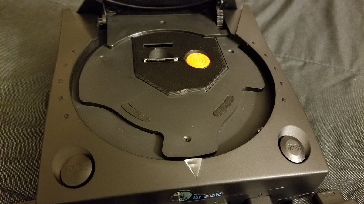 CE_Capsule's tweet photo. Finally finished my #Dreamcast thanks to the hard work and dedication of @citrus3000psi @chriz2600 @collingall @DragonsHoardMod @brookgamingfans Thanks guys

#GDEMU #PicoDreamcast #PicoPSU #DCDIGITAL #WingmanSD #SDMount #Atomiswave #GamersUnite https://t.co/fTnyUjRdwD https://t.co/BofZ4BoQsl