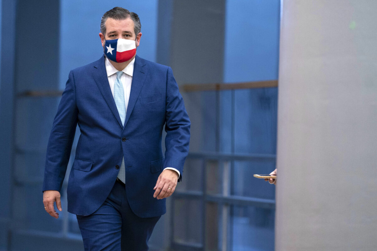 realDailyWire's tweet image. Texas Senator Ted Cruz To Present Pennsylvania Election Lawsuit To Supreme Court If They Take Case dlvr.it/RnBj3q