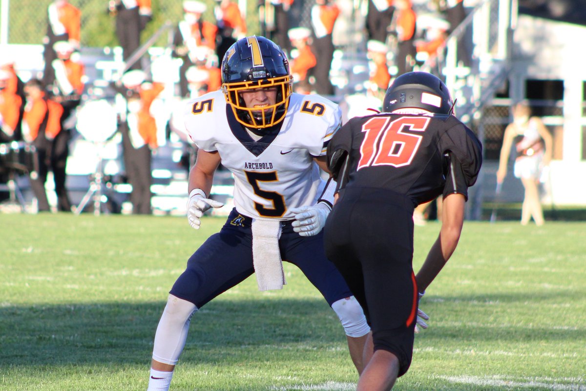 ArchboldFB's tweet photo. Congratulations to the following ALL-OHIO Bluestreaks! Your hard work has not gone unnoticed, and we commend your dedication!⚡️🏈

Carson Meyer - 1st Team LB
Noah Gomez - 3rd Team RB
Antonio Cruz - Honorable Mention WR
Brandon Taylor - Honorable Mention DB https://t.co/0uhsStv4Ri