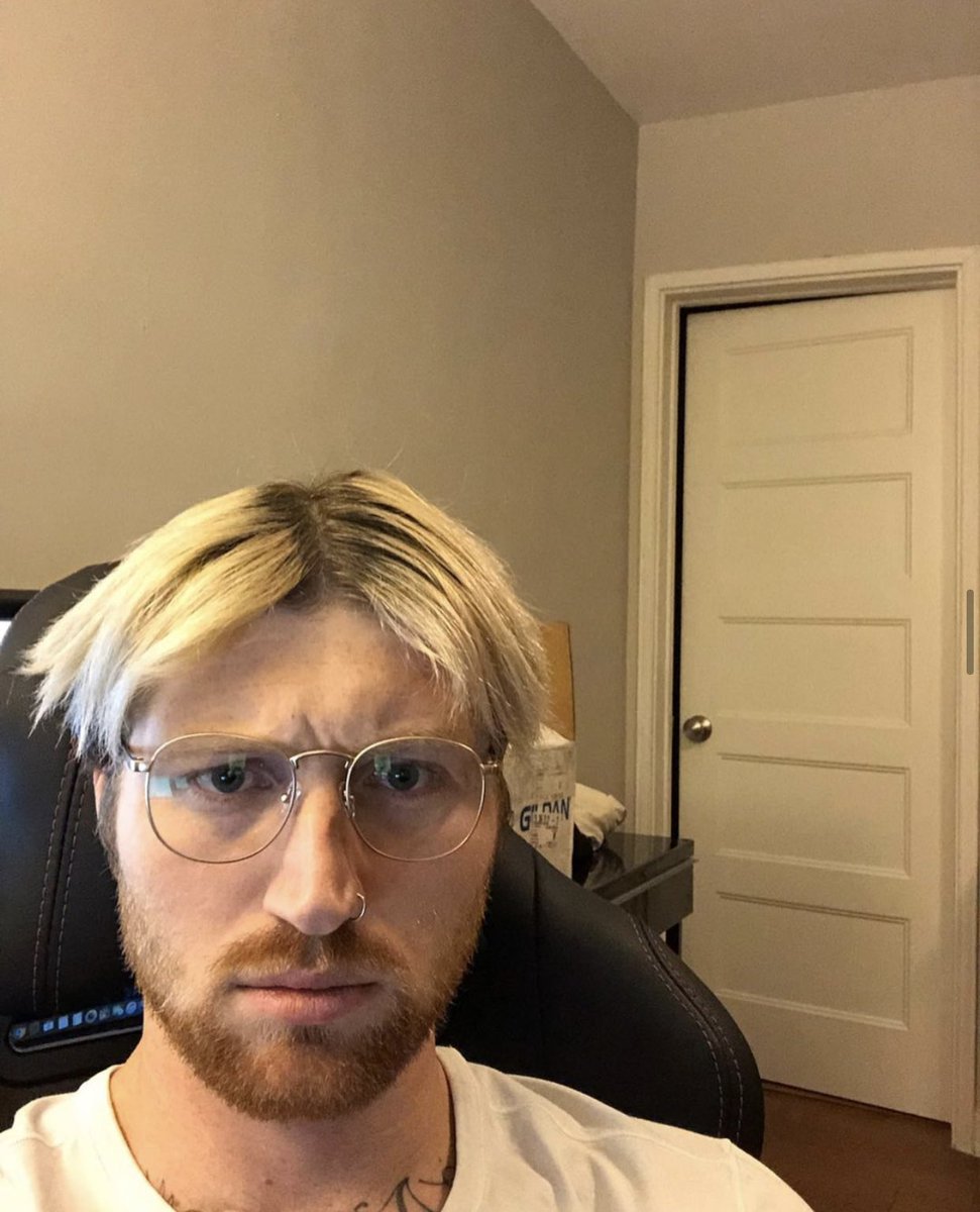 all the  @ImNotScottySire hairstyles- a thread -