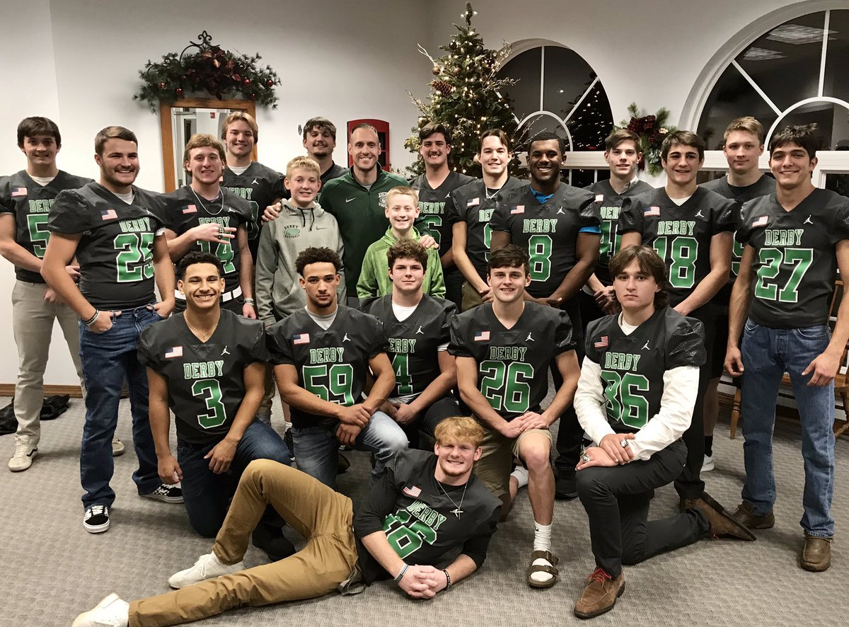 CoachDerekGoble's tweet photo. We had the opportunity to celebrate an awesome group of seniors tonight.  Blessed to spend four years with this group.  #WTD #FAMILY @DerbyPanther https://t.co/qyOMk6XJQA