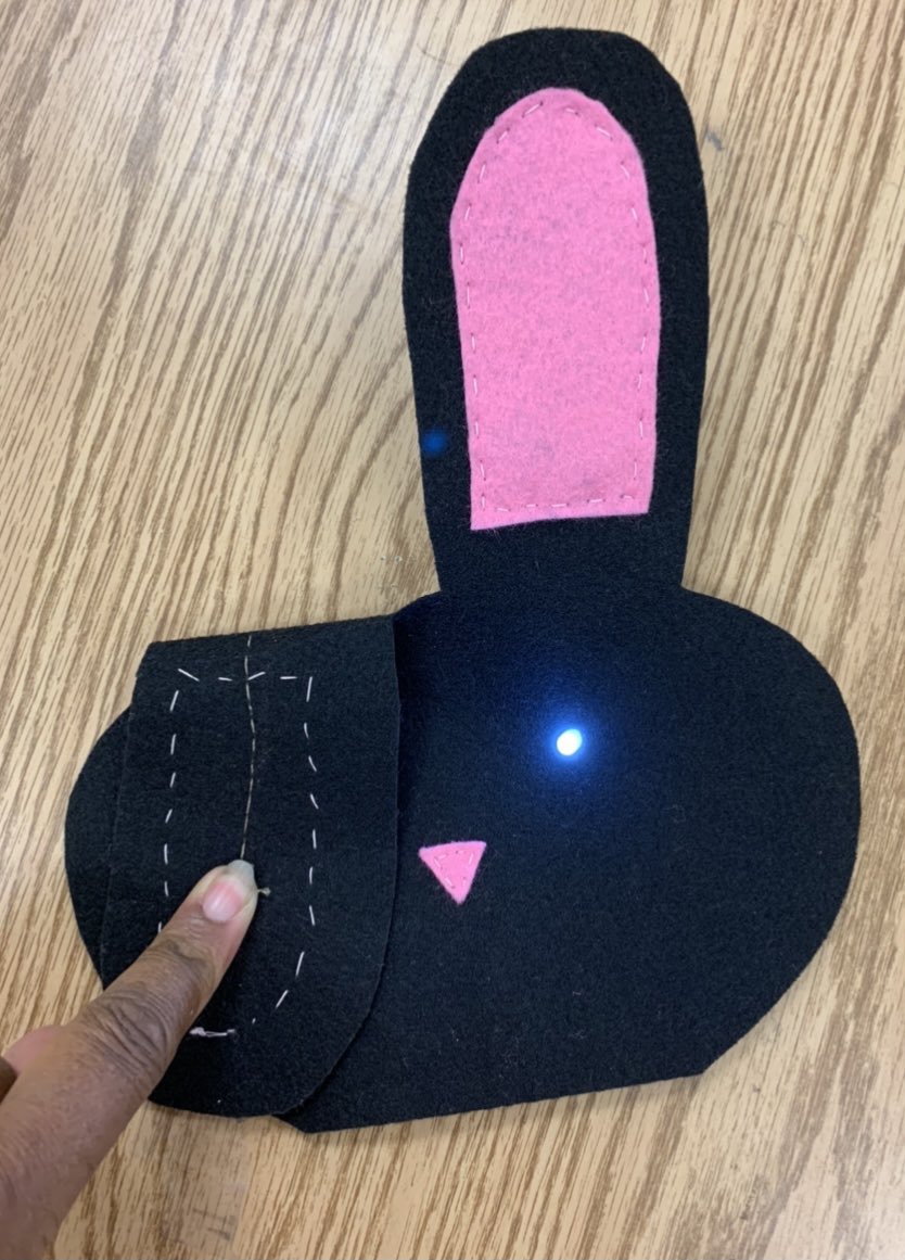 dehartSTEM's tweet photo. But creativity doesn’t stop there! You can apply creativity to learning how to sew! Students learned how to sew at the same time they learned how to make a simple circuit! Electrical engineering 101!! https://t.co/Nr64EPfQp6