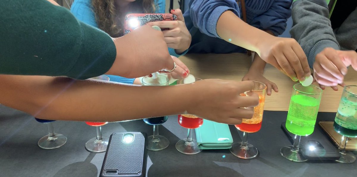 dehartSTEM's tweet photo. There were also after school opportunities to play! In these pictures students were making a lava lamp! Super fun - highly recommended!! https://t.co/rwRMmh7vOJ