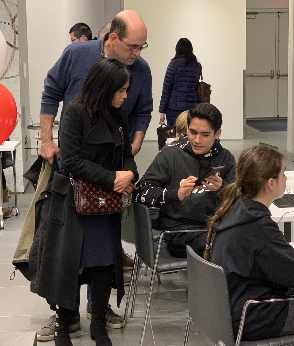 dehartSTEM's tweet photo. Everyone, regardless of age, got involved! https://t.co/OIwfL0aJBd