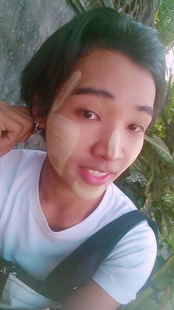 LinLin40537095's tweet photo. က်ေတာ္ကေထာက္ၾကန္႔ႏြယ္ေခြမွာေနတဲ့
B only ေကာင္ေလးပါဗ် https://t.co/qW7crfV8wf