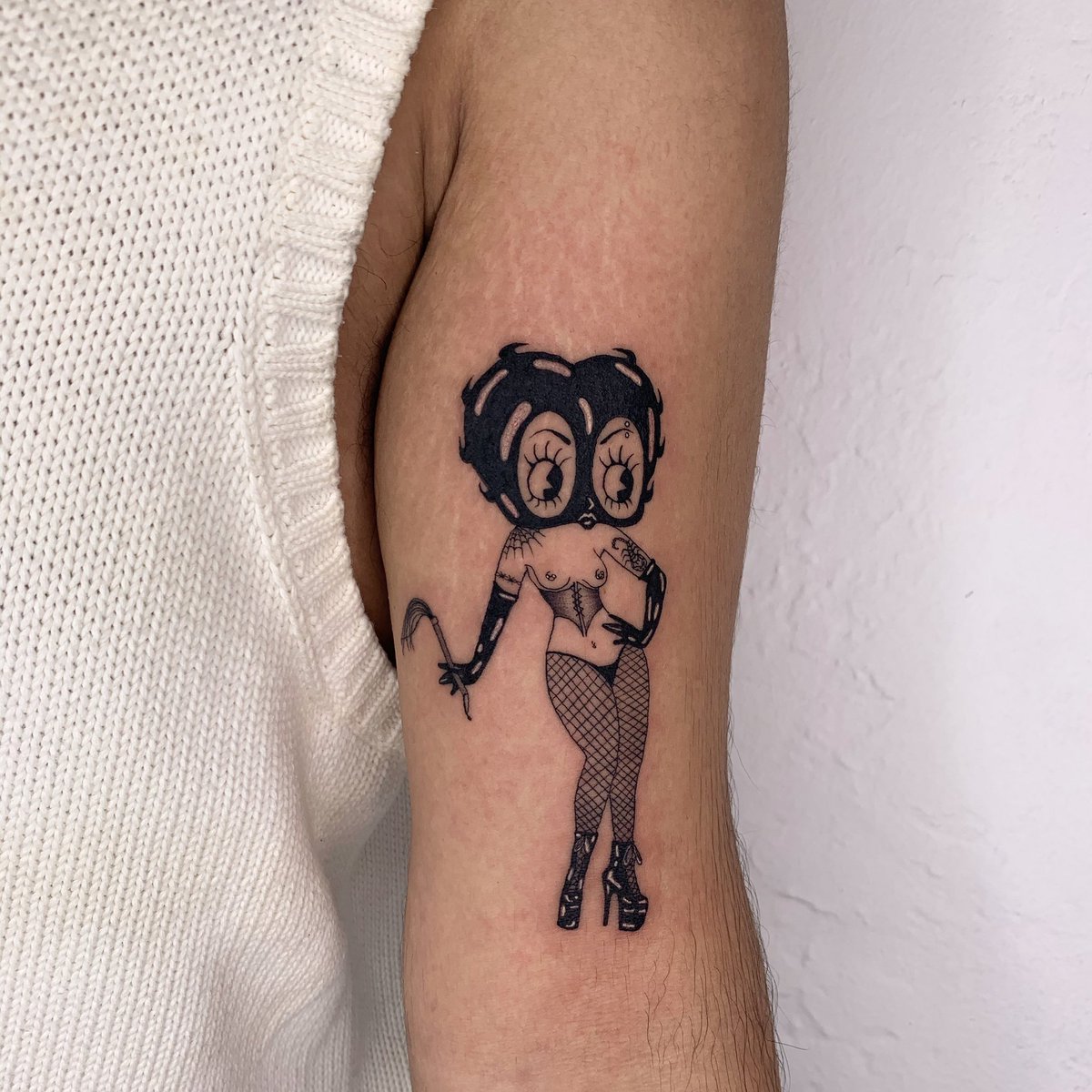 paperrcutt's tweet photo. if betty boop was a cock destroyer https://t.co/KaadXsPIfK