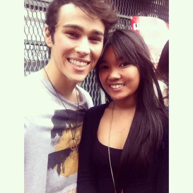 ItsGillybean's tweet photo. @HKAWorldwide @MAXMusic ahhh 2012 schneider monkey days! i have my plush monkey on my bookshelf! https://t.co/a4JxoqizOM