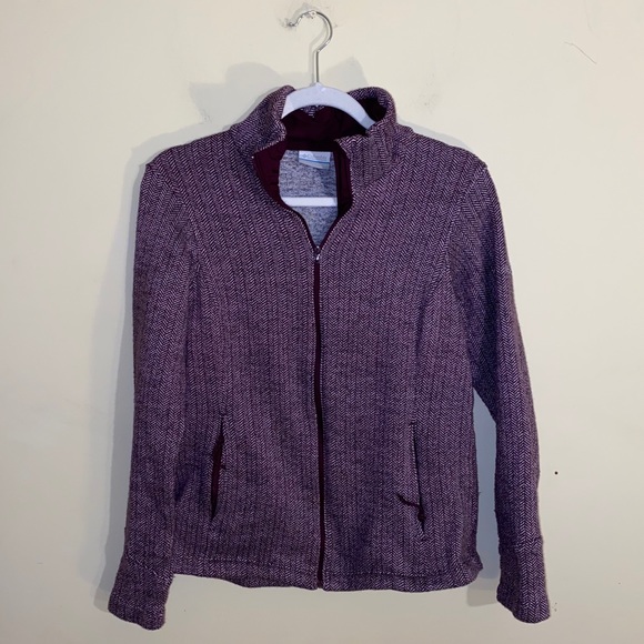 BethBGoad's tweet image. So good I had to share! Check out all the items I&apos;m loving on @Poshmarkapp #poshmark #fashion #style #shopmycloset #burton #springmercer #columbia: posh.mk/SlMsimoy2bb