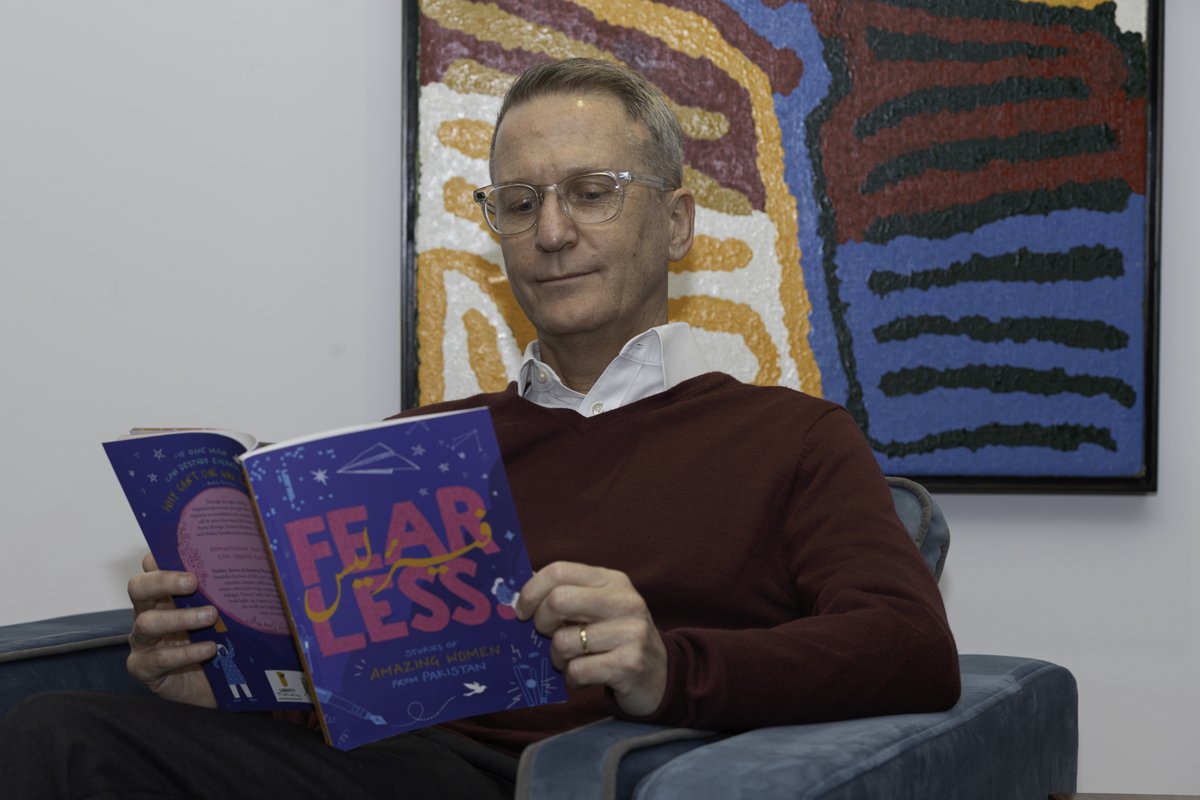 AusHCPak's tweet photo. Great to chat with @AustraliaAwards alumna Amneh Shaikh-Farooqui, author of ‘Fearless: Stories of Amazing Women from Pakistan’ - a book on the lives of 50 inspiring women. We spoke about promoting women in leadership and creating an inclusive environment for women to excel. https://t.co/apIoCNgmiV