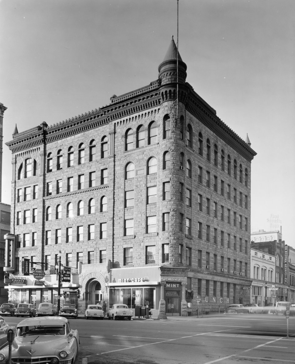 The Beason Building, which got torn down for a parking garage in 1959.