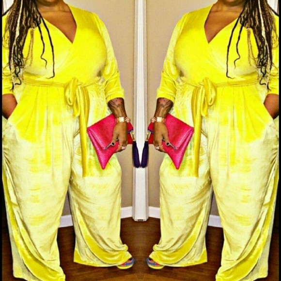 acm_fashion's tweet image. So good I had to share! Check out all the items I&apos;m loving on @Poshmarkapp #poshmark #fashion #style #shopmycloset #rue107: posh.mk/gfKL6hLC2bb